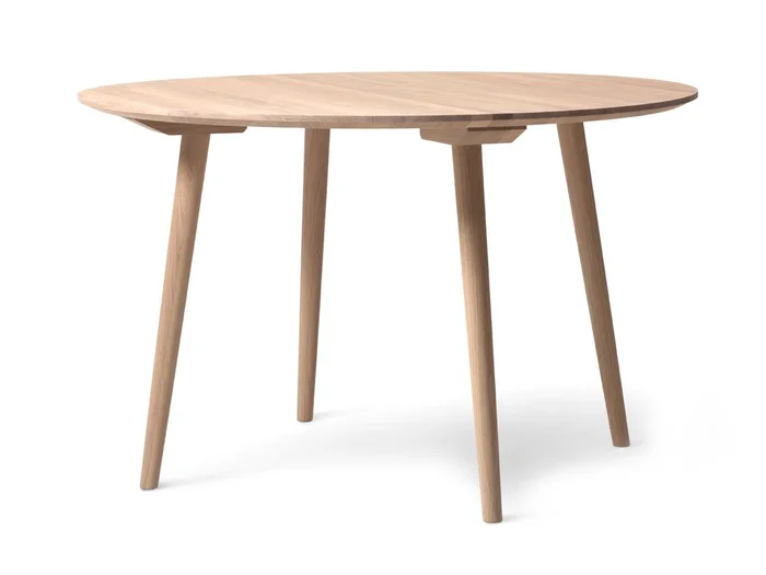 &Tradition In Between Tisch SK4 Ø 120 Entworfen von Sami Kallio