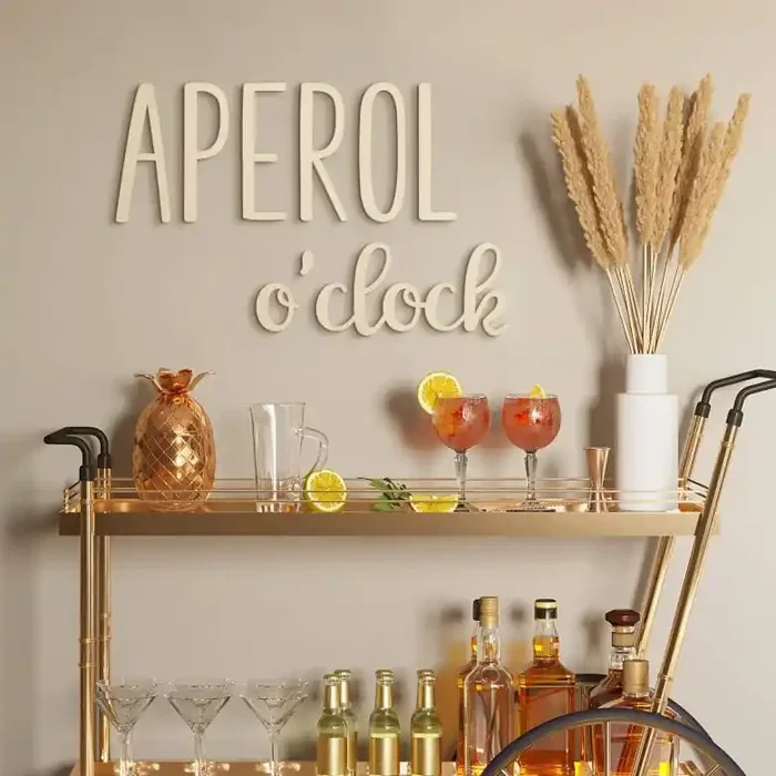 3D Holz Schriftzug – Küche – Aperol o‘clock – Pappel