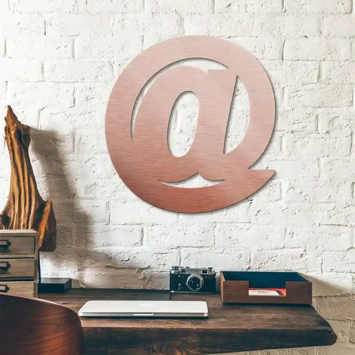 Alu-Dibond Buchstaben – Kupfereffekt – At-Zeichen