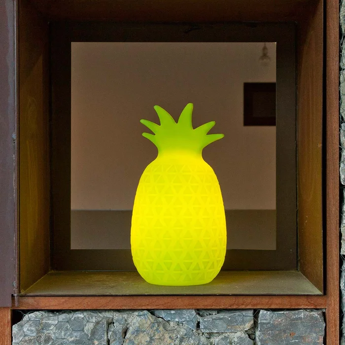 Ananasförmige Lampe Samba 40 lindgrün