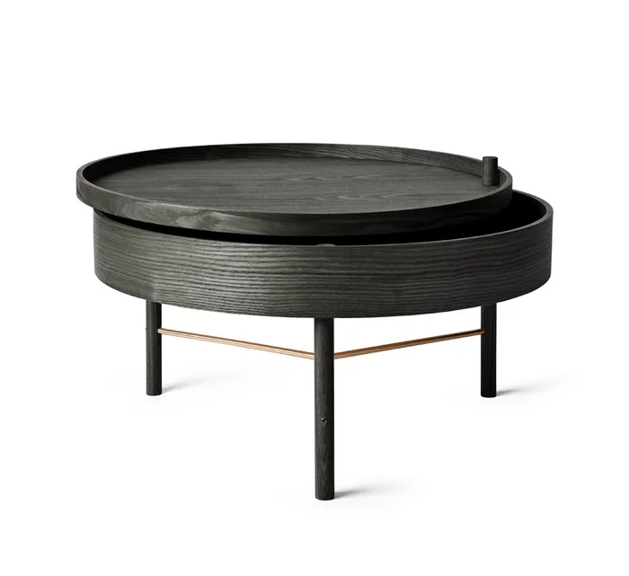 Audo Copenhagen Turning Couchtisch – Esche schwarz Entworfen von Theresa Arns