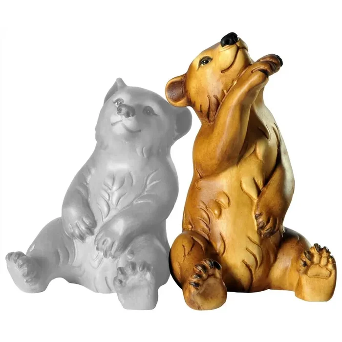 Bär sitzend – rechts