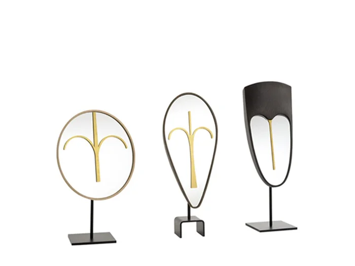 Colé Wise Spiegel Entworfen von Lorenza Bozzoli