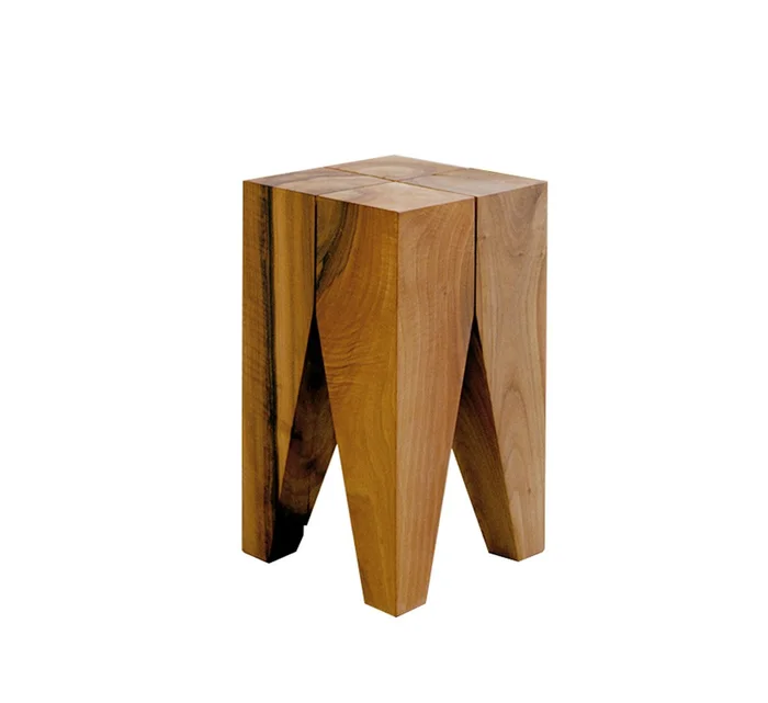 E15 ST04 Backenzahn Couchtisch aus Eiche Entworfen von Philipp Mainzer