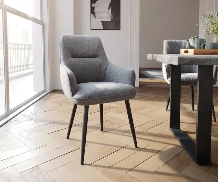 Esszimmerstuhl Zelia-Flex mit Armlehnen Strukturstoff Hellgrau 4-Fuß konisch Schwarz Taschenfederkern