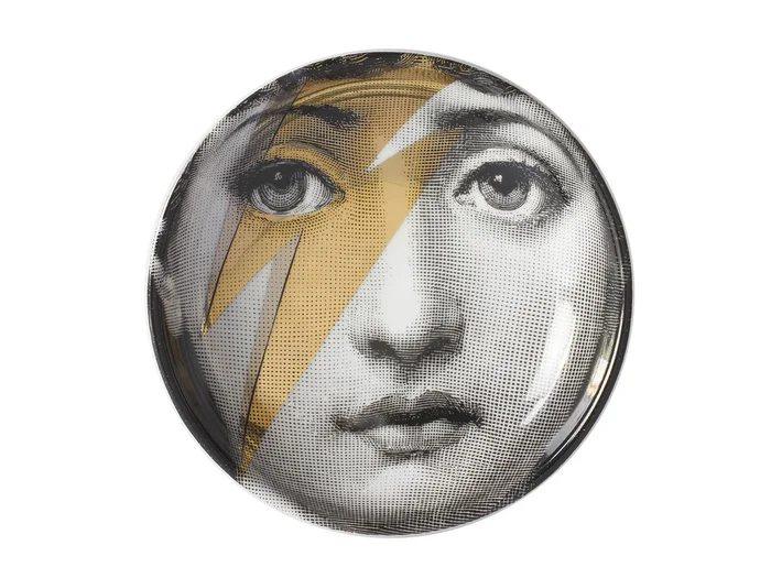 Fornasetti Tema e Variazioni Nr. 375 Teller Entworfen von Piero Fornasetti