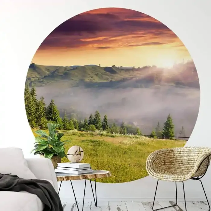 Fototapete Bergtal im Nebel – Rund – Selbstklebend/Vlies