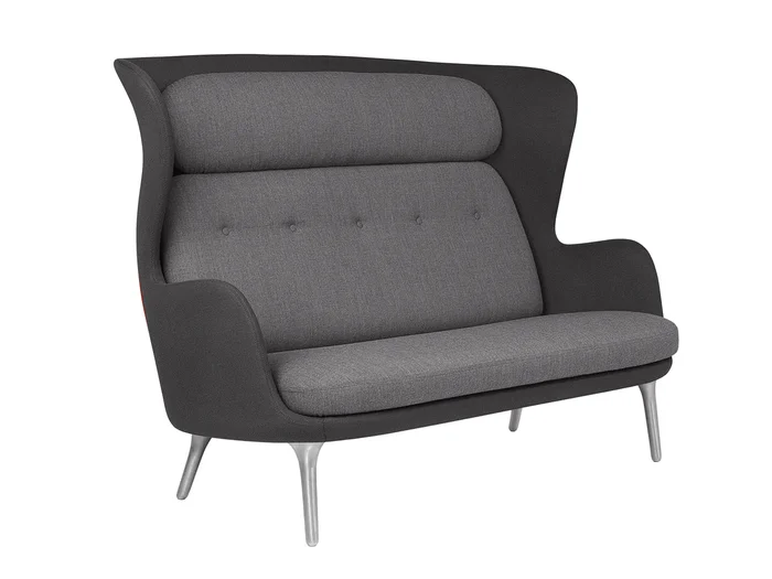 Fritz Hansen Ro 2-Sitzer-Sofa Entworfen von Jaime Hayon