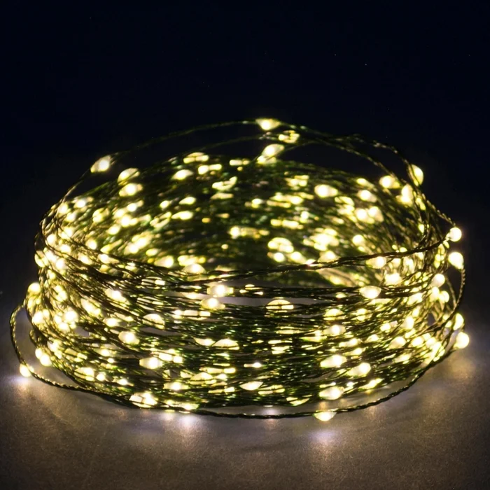 Girlande aus 100 Led-Leuchten micro Fantastiko [Größe 15x15x5 cm]