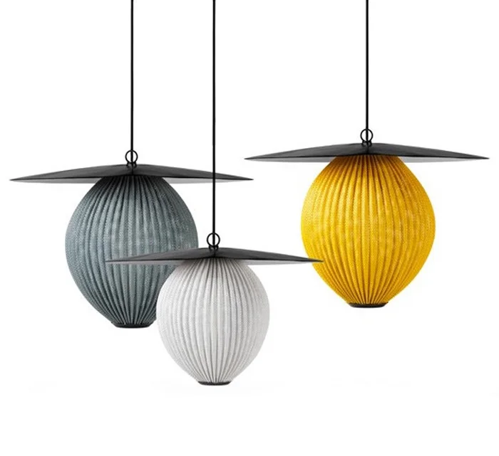 Gubi Satellite Pendelleuchte – Medium Entworfen von Mathieu Matégot