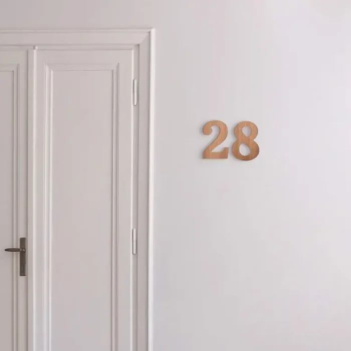 Holz-Zahlen – Hausnummern – Mahagoni