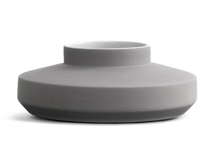 Karakter Vases 3 – Grau Entworfen von Milia Seyppel