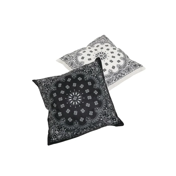 Kissenset mit Bandana-Print Urban Classics