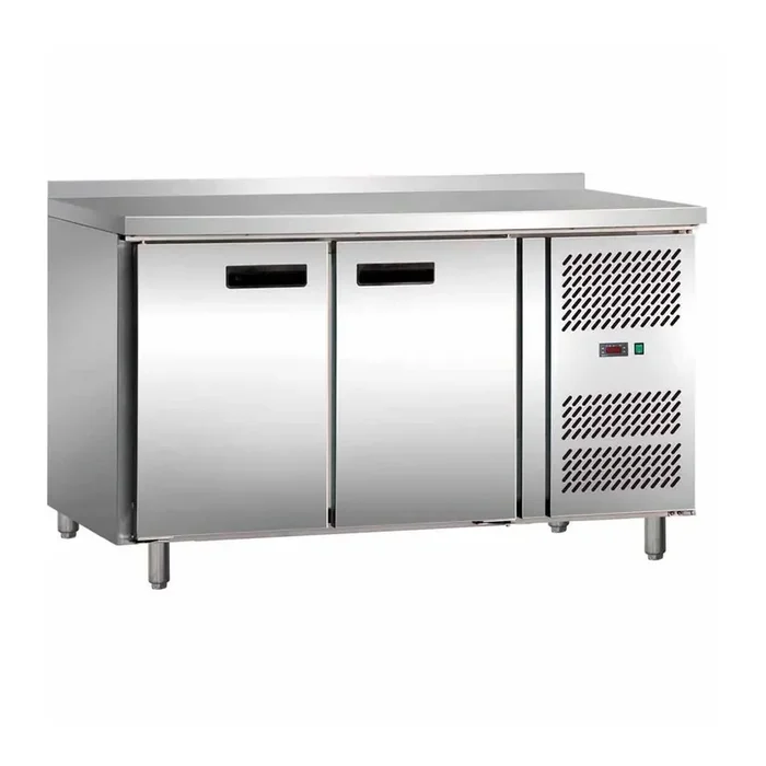 Kühltisch mit zwei Türen, Abmessung 1360 x 700 x 860 mm (BxTxH)