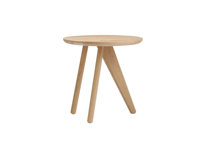 NORR11 Fin Couchtisch Entworfen von Kristian Sofus Hansen & Tommy Hyldahl