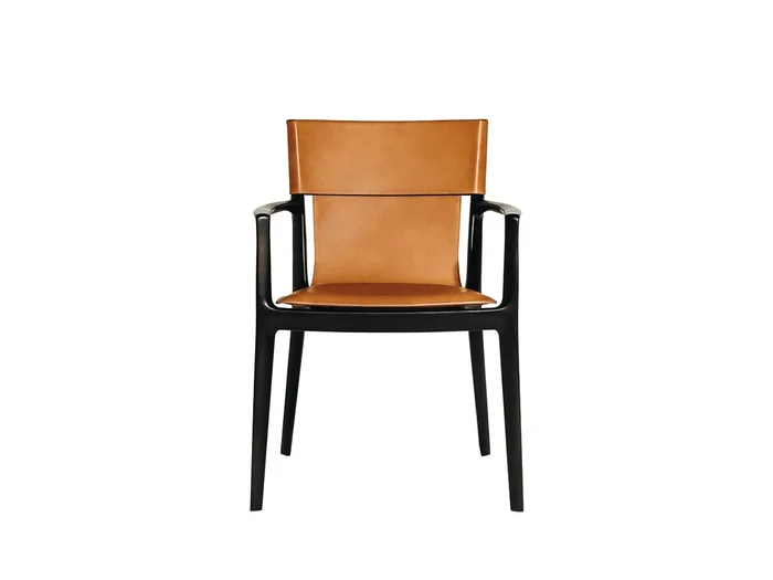 Poltrona Frau Isadora Stuhl mit Armlehnen Entworfen von Roberto Lazzeroni