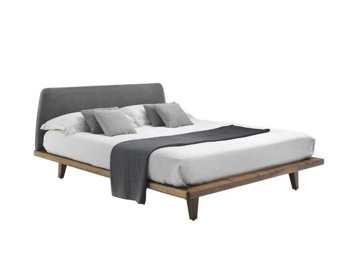 Riva 1920 MyBed Bett mit Kopfteil aus Leder