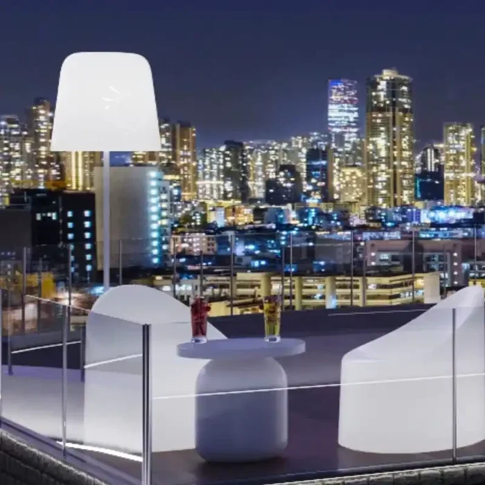 Sessel BAY mit Beleuchtung von Raffaella Mangiarotti für Serralunga – IP67 – ENERGIESPARLAMPE