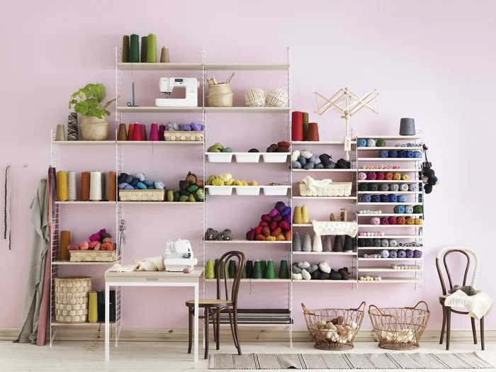 String String Bibliotheksregal 4