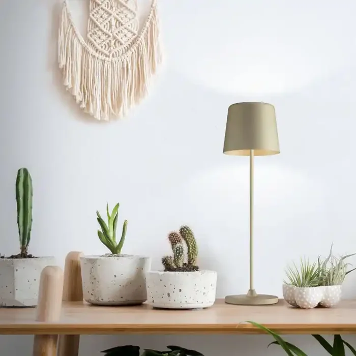 Tischleuchte Cosy, braun, 10 x 37 cm, Metall Beige Tischleuchte Outdoor