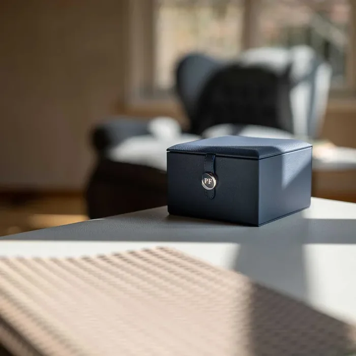 Uhrenbox aus Leder FASCINATION von Poltrona Frau Style & Design Center für Poltrona Frau – H 9 x B 14 x T 14