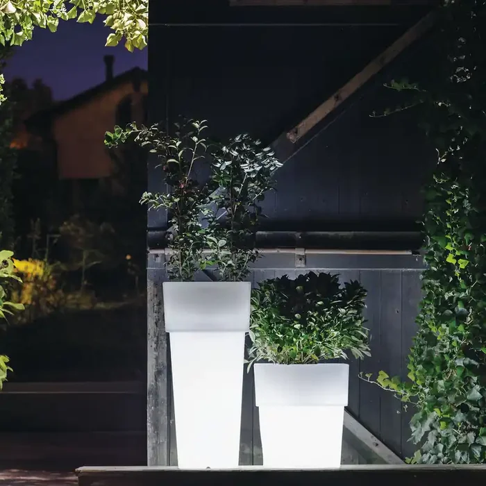 Vase TORRE mit Licht von Serralunga – S ø 45 x H 50 / IP68 – DRAHTLOSES BLUETOOTH