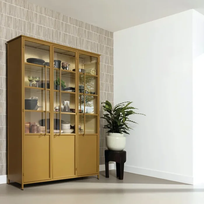 Vitrine Metallschrank Exhibit XL 3-türig Industrial Metall Glas Honiggelb