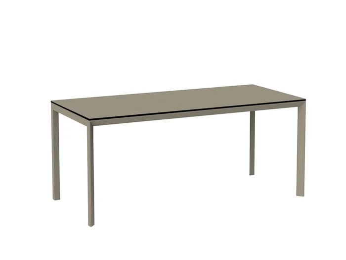 Vondom Frame Tisch Entworfen von Ramòn Esteve