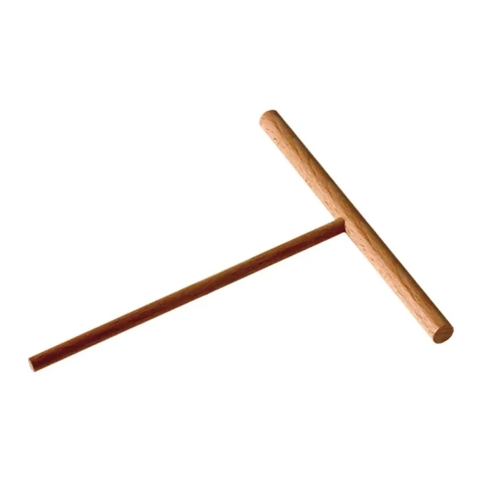 Wooden dough spreader round