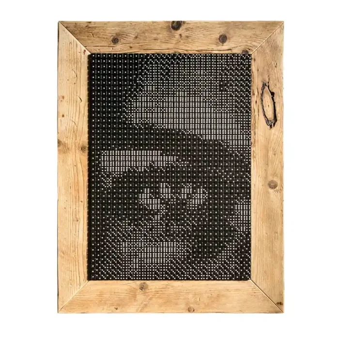 Würfel-Kunstwerk SGUARDO POTENTE von Giuseppe Mazzardi für Inventoom