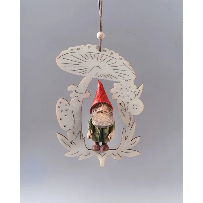 Zwerg mit Kiepe und Ornament